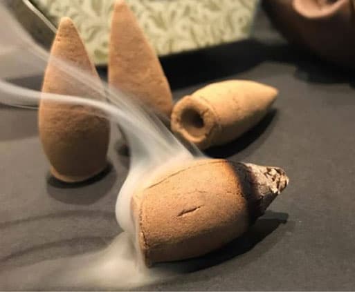 Phân biệt trầm hương thật giả