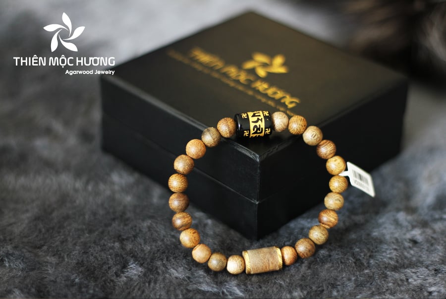 Agarwood Tibetan Amulet Bracelet