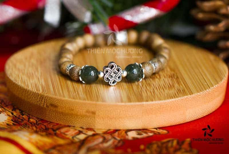 Happiness agarwood beaded bracelet