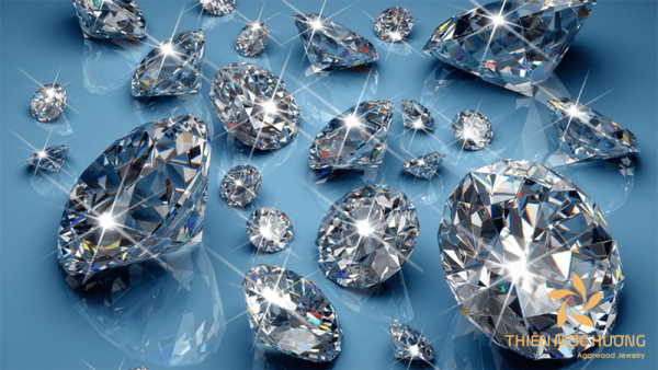 Kim cương cũng là một loại đá quý có giá trị cao