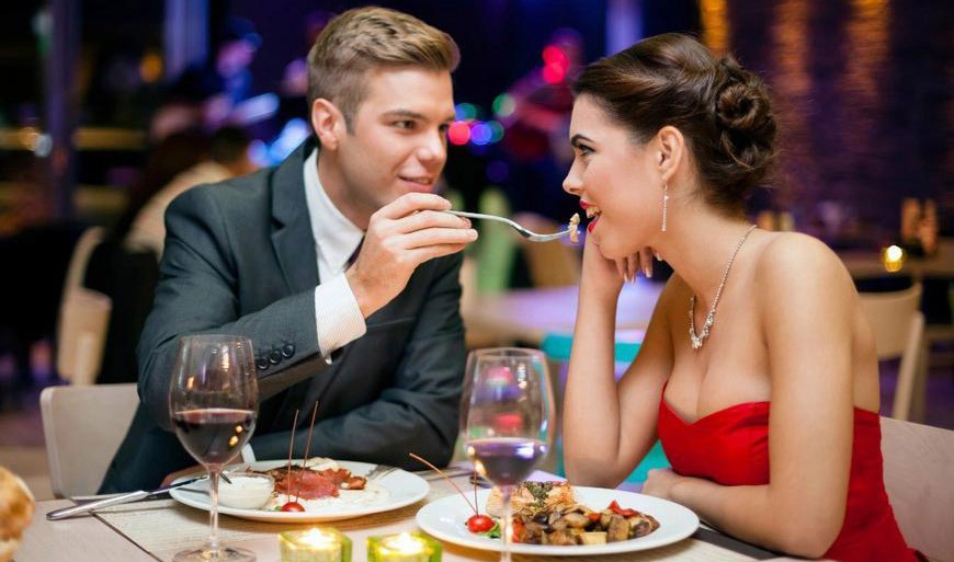 Quà tặng vợ là bữa tiệc lãng mạn sẽ giúp vợ chồng bạn gần gũi hơn