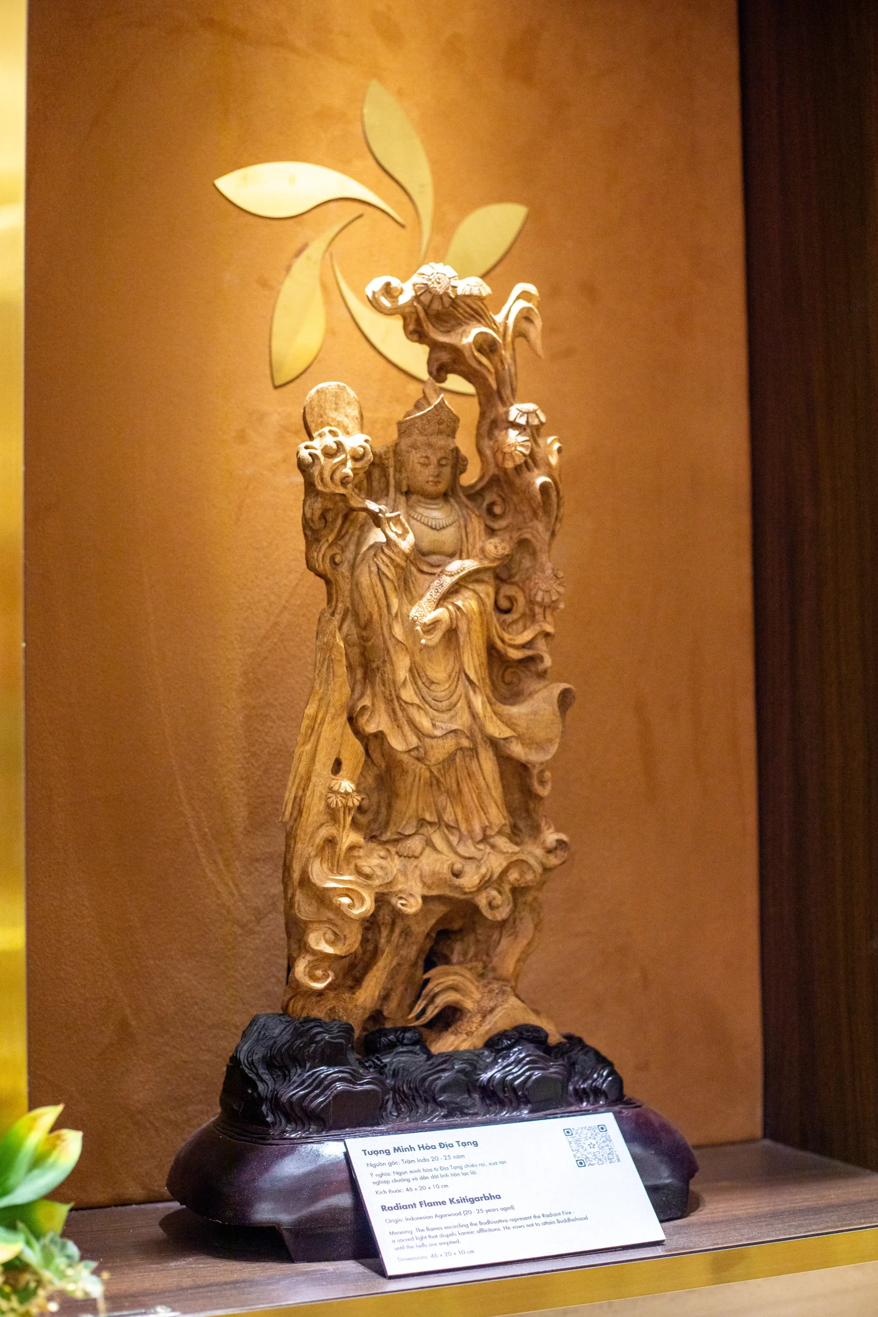 Tượng Phật Trầm Hương Minh Hỏa Địa Tạng