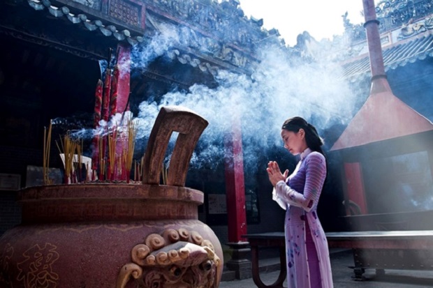 Trầm hương là một phần không thể thiếu trong đời sống văn hóa người Việt