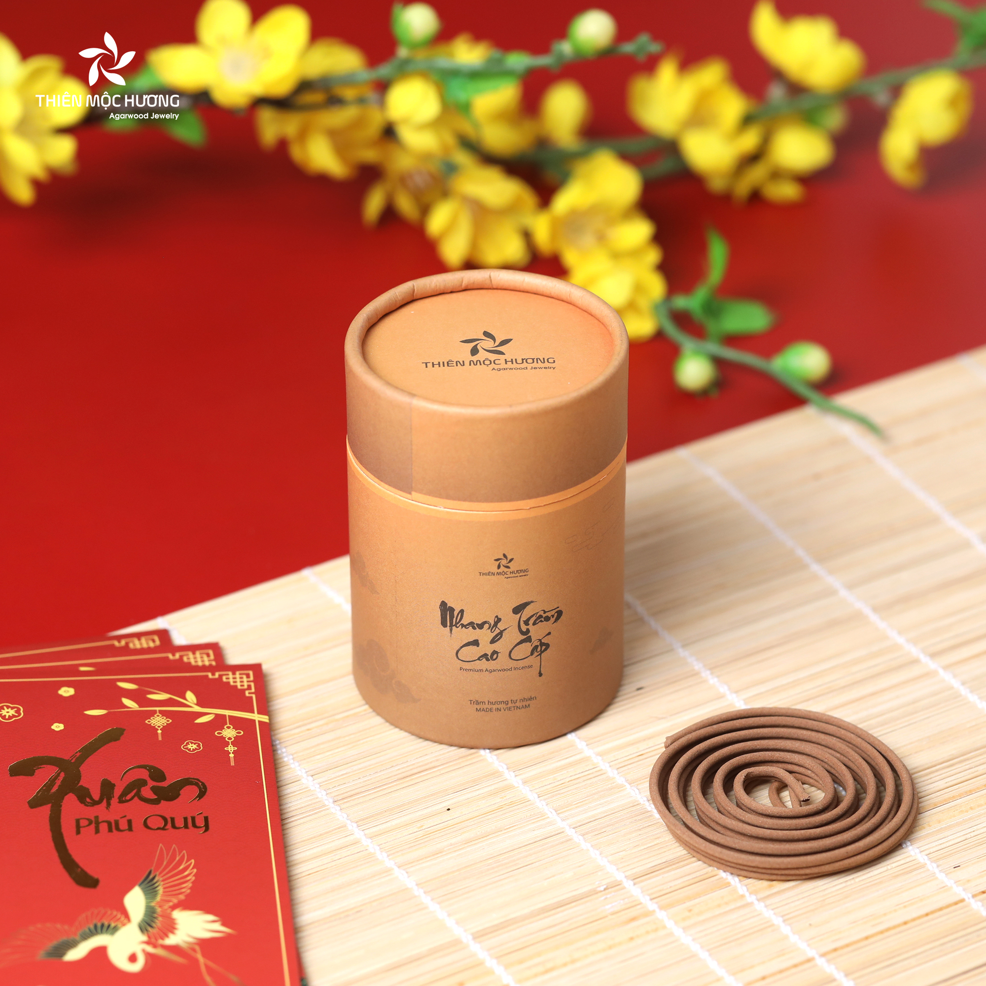 Nhang trầm hương sạch của Thiên Mộc Hương là minh chứng cho sự kết tinh giữa thiên nhiên và tâm huyết nghề nghiệp