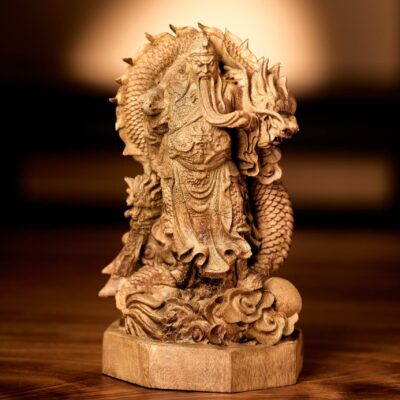 Tượng Trầm Điêu Khắc Quan Công