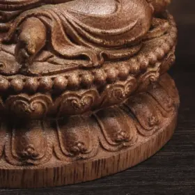 tượng trầm hương