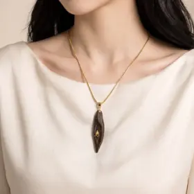 mặt dây chuyền trầm hương