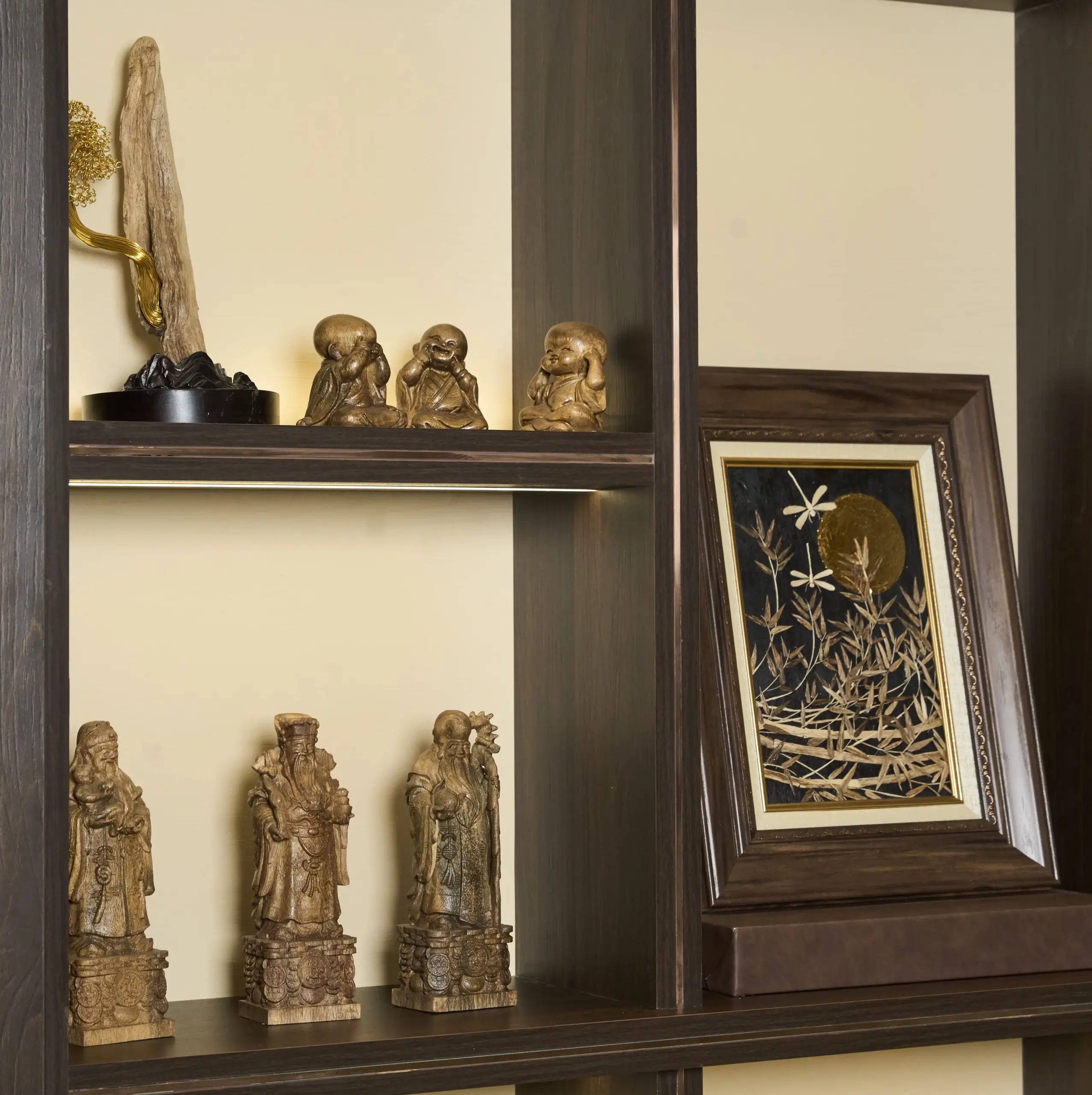 Tranh Trầm hương 3D Mosaic và Tượng Trầm hương