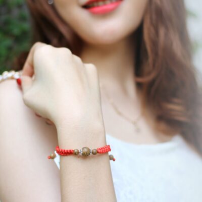 Vòng Tay Chỉ Đỏ - Red Lucky Xám Cầu May
