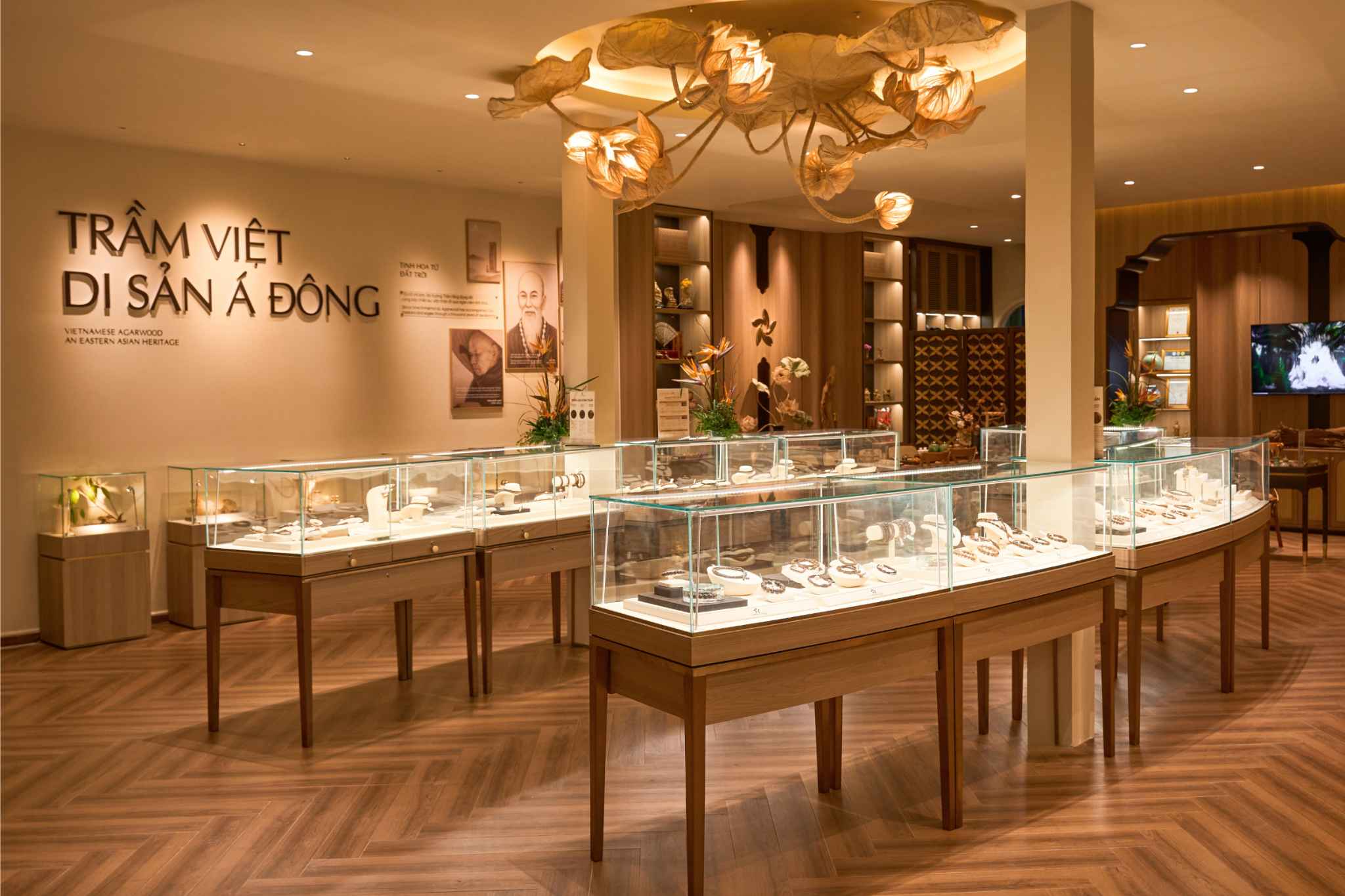 Không gian Art Gallery Thế giới Trầm Hương tại Thiên Mộc Hương